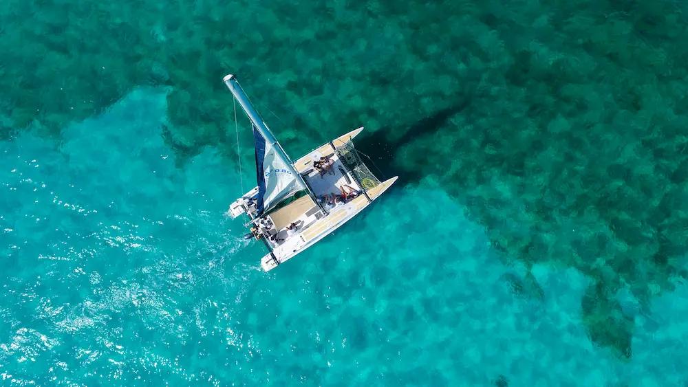 isla-mujeres-catamaran-02