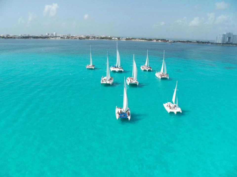 isla-mujeres-catamaran- (22)